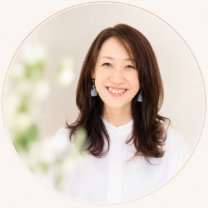 嶽村かおり先生